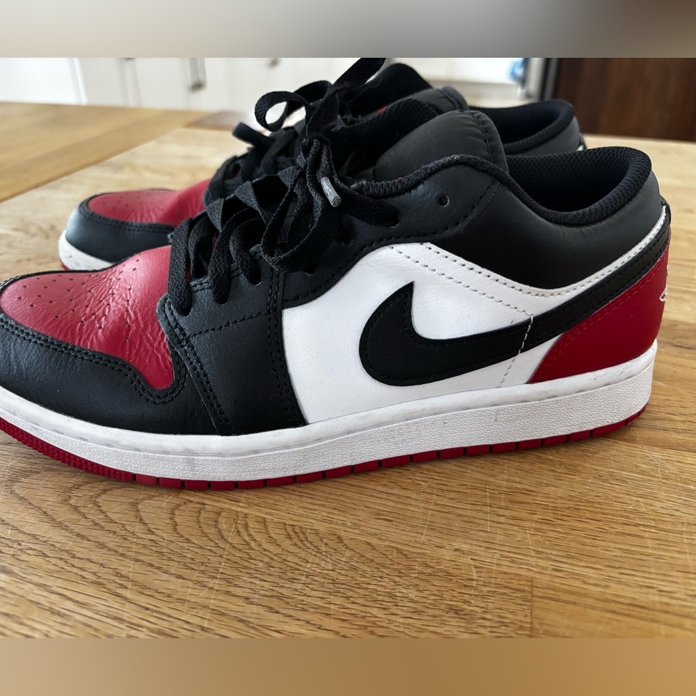 Nike Air Jordan 1